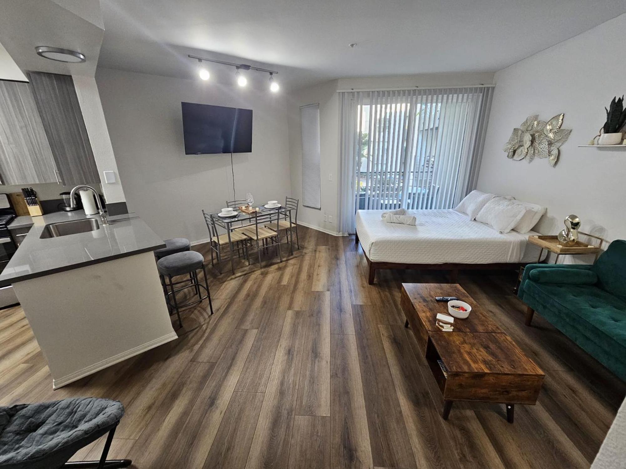 Elegant In Mdr-venice With Pool, Hottub & Gym Apartamento Los Angeles
