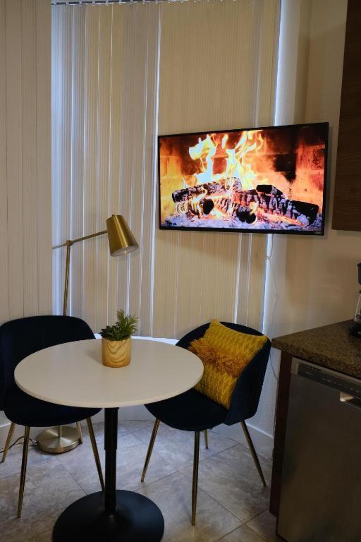 Apartamento Elegant In Mdr-venice With Pool, Hottub & Gym Los Ángeles